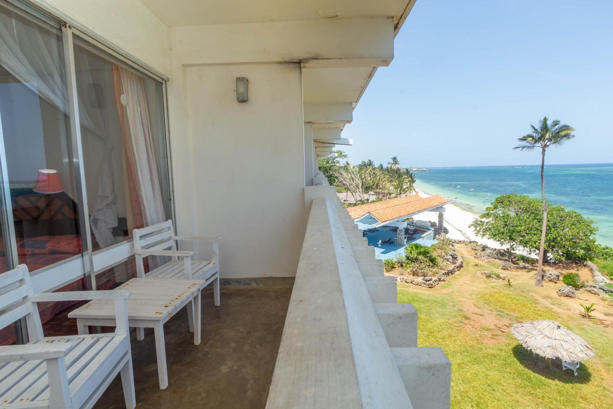 Mombasa Beach Hotel ภายนอก รูปภาพ
