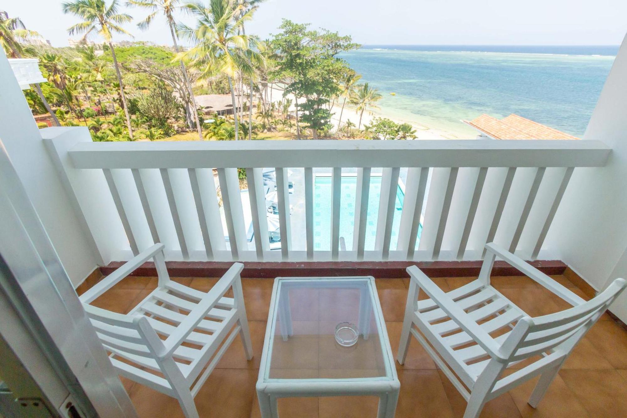 Mombasa Beach Hotel ภายนอก รูปภาพ