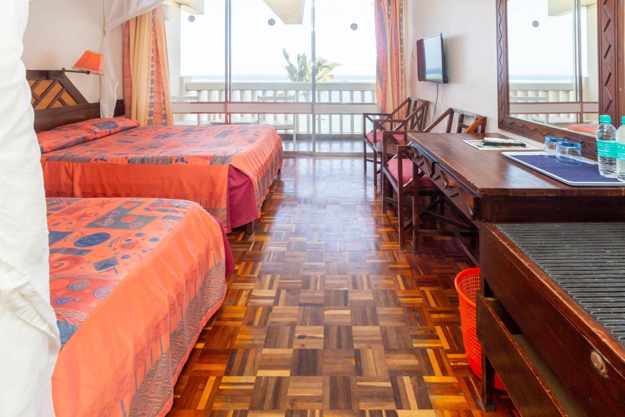 Mombasa Beach Hotel ภายนอก รูปภาพ