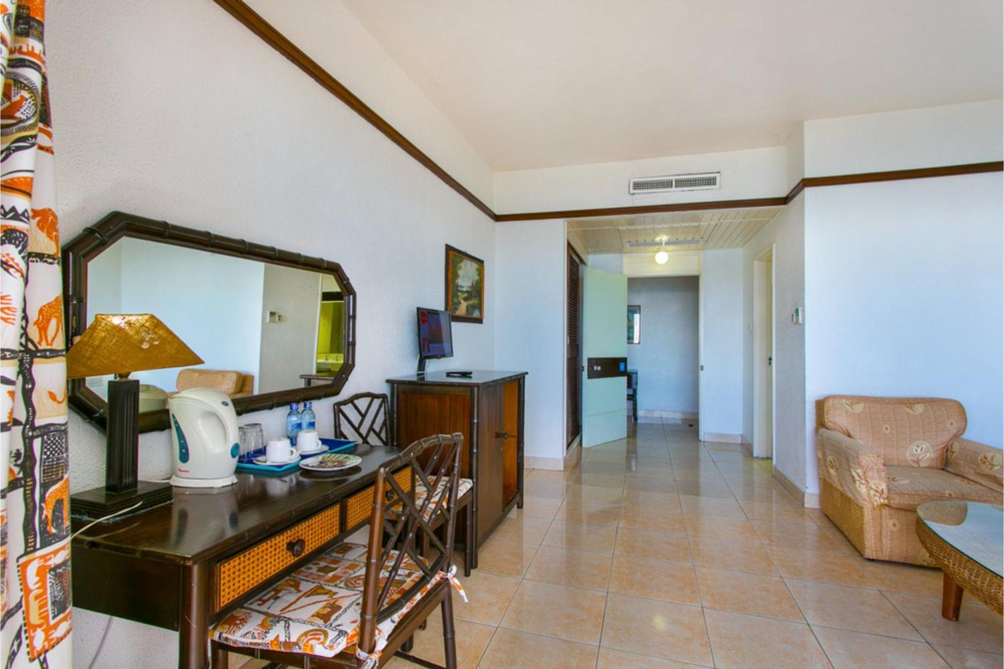 Mombasa Beach Hotel ภายนอก รูปภาพ